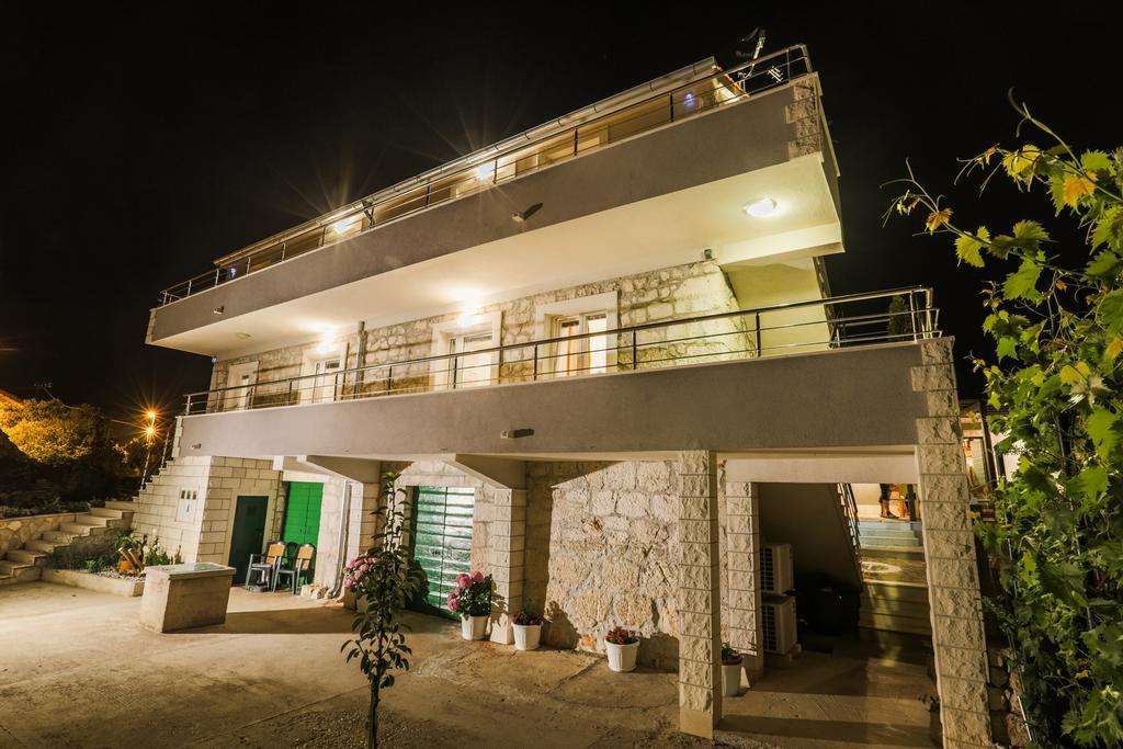 Holiday Home Gabi Rogoznica  Bagian luar foto